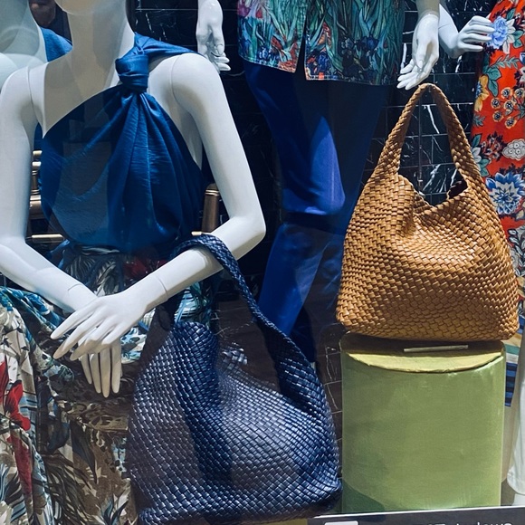 Navy intrecciato woven vegan hobo bag - Picture 2 of 5